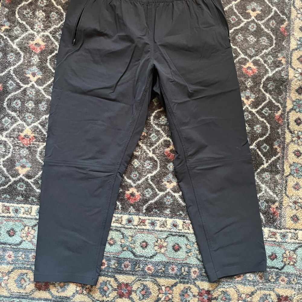 NWOT women’s outdoor voices rec trek pants